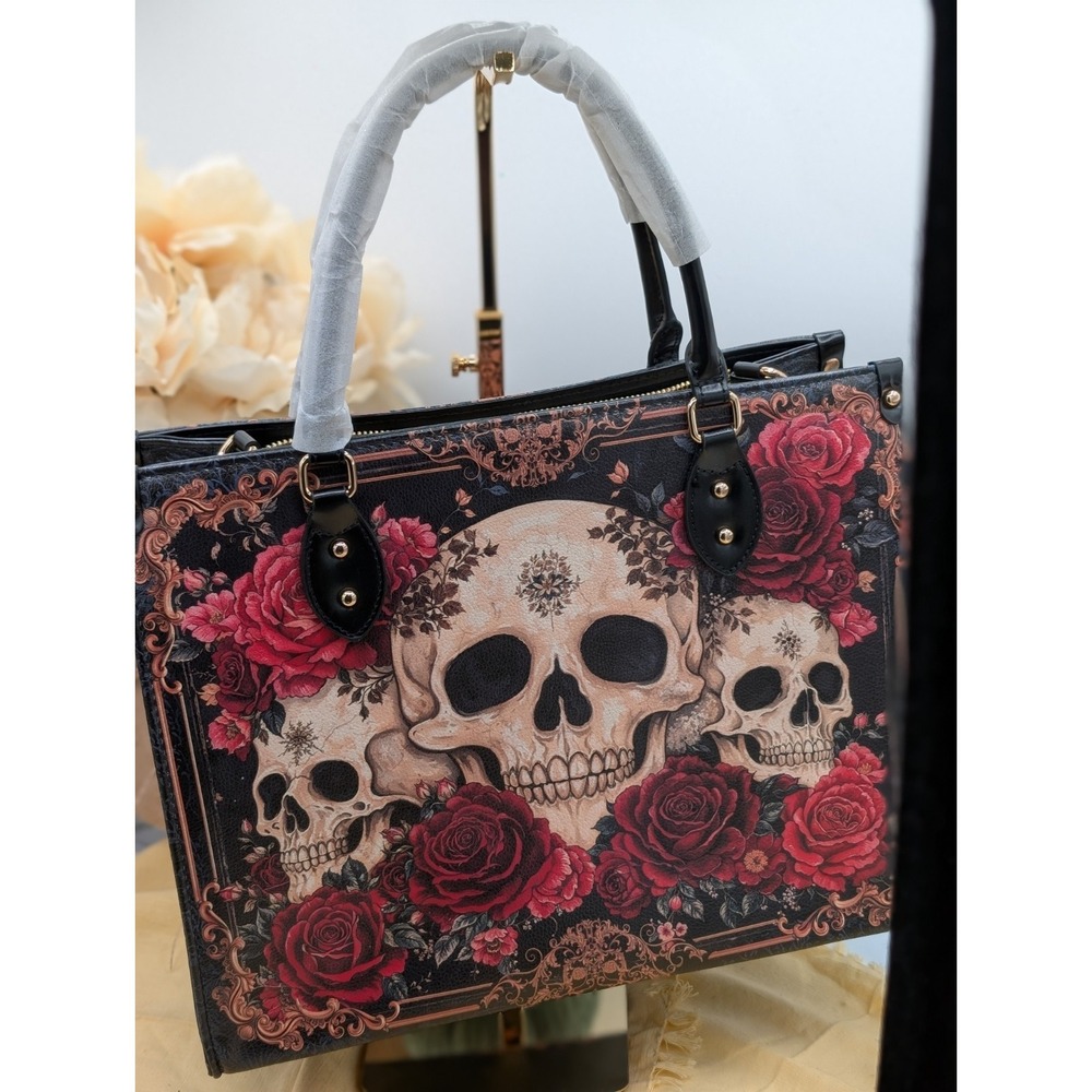 Skullette "Bloodrose" Faux Leather Handbag – Gothic Skull & Crimson Roses